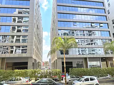 Administrative For sale - 5 rooms - floor 4