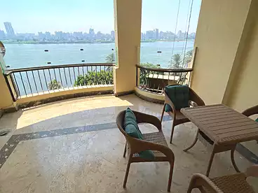 عقارات للإيجار في شارع عبد العزيز آل سعود، المنيل، 250 متر