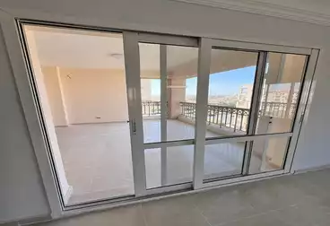 Apartments For sale - 4 rooms - floor 2