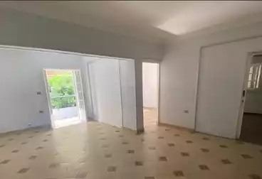 Apartments For sale - 3 rooms - floor 1