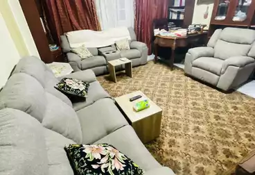 Furnished Apartment For sale - 4 rooms - floor 5