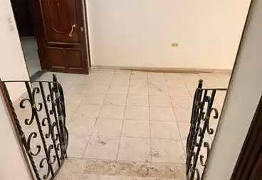 Apartments For sale - 3 rooms - floor 5