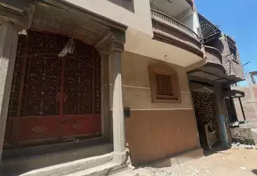 Building For sale - 3 rooms