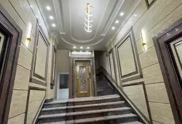 شقق للبيع - 3 غرف - بالدور 1