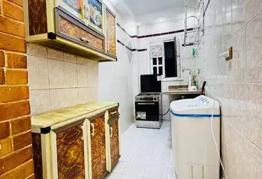 Furnished Apartment For sale - 2 rooms - floor 5