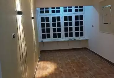 Apartments For sale - 2 rooms - floor 1