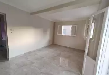 Apartments For sale - 3 rooms - floor 5