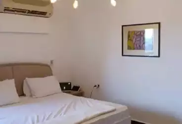 Furnished Apartment For sale - 3 rooms - floor 9