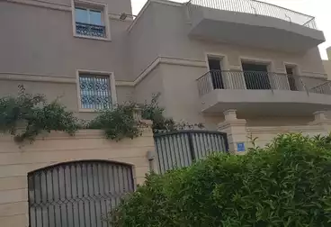 Villas For sale - 6 rooms