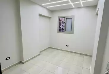 Apartments For sale - 2 rooms - floor 3