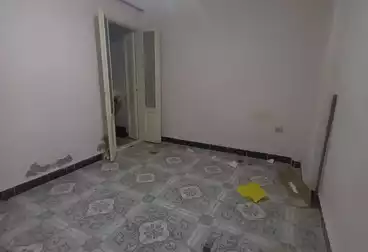 Apartments For sale - 2 rooms - floor 1