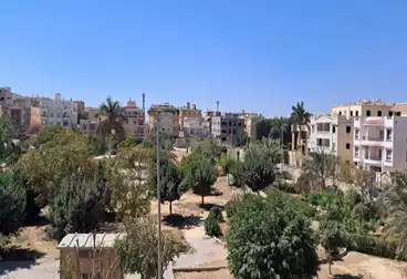 Apartments For sale - 5 rooms - floor 2