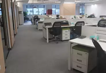 إداري للإيجار - 12 غرف - بالدور 1