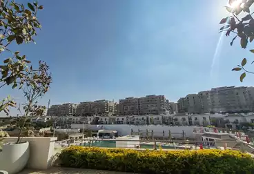 Apartment with Garden For sale - 3 rooms - floor 0