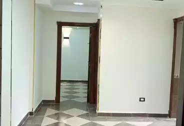 شقق للبيع - 3 غرف - بالدور 8