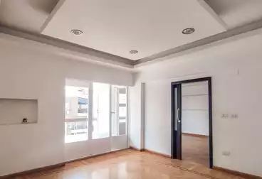 Apartments For sale - 3 rooms - floor 4