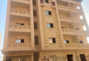 شقق للبيع - 3 غرف - بالدور 4