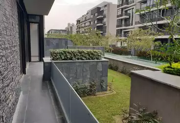 Furnished Apartment For sale - 3 rooms - floor 1