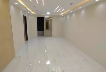 Apartments For sale - 3 rooms - floor 4