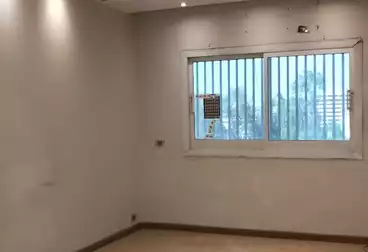 Apartments For sale - 3 rooms - floor 4