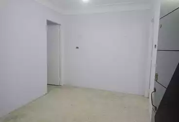 شقق للبيع - 3 غرف - بالدور 2