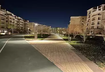 شقق للبيع - 3 غرف - بالدور 1