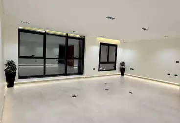 مكاتب للإيجار - 3 غرف - بالدور 5