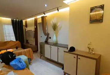 Furnished Apartment For sale - 3 rooms - floor 11