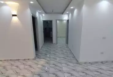 شقق للبيع - 3 غرف - بالدور 1