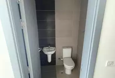 طبي للبيع - 1 غرف - بالدور 1