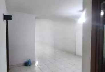 Administrative For sale - 6 rooms - floor 1