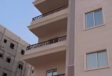 Apartments For sale - 3 rooms - floor 1