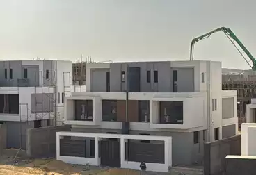 فلل للبيع - 5 غرف