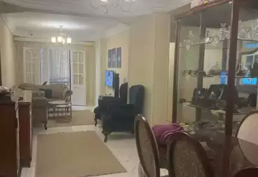 Apartments For sale - 2 rooms - floor 5