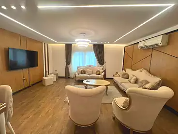 شقق للإيجار في شارع شهاب، المهندسين، 200 متر