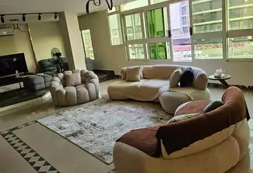 Apartments For sale - 7 rooms - floor 5