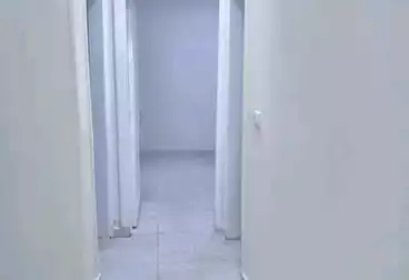 undefined undefined - 2 rooms - floor 5