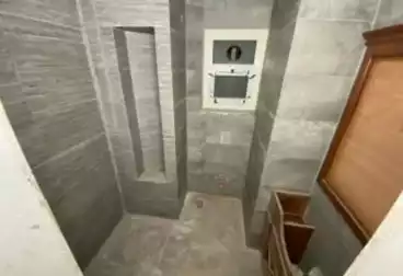 شقق للبيع - 3 غرف - بالدور 7