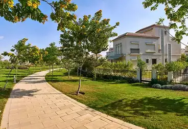 Apartment with Garden For sale