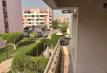 شقق للبيع - 3 غرف - بالدور 1