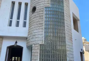 Garden Villa For sale - 6 rooms