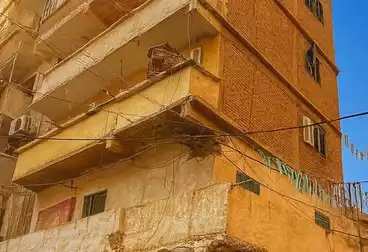 Building For sale - 12 rooms