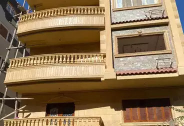 شقق للبيع - 3 غرف - بالدور 1