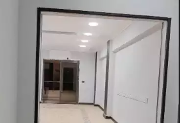 undefined undefined - 2 rooms - floor 5