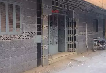 Building For sale - 3 rooms