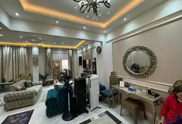 شقق للبيع - 3 غرف - بالدور 1