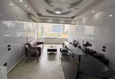 Administrative For rent - 5 rooms - floor 1