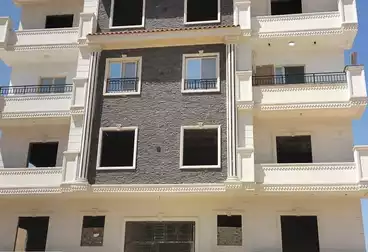 Apartments For sale - 3 rooms - floor 1