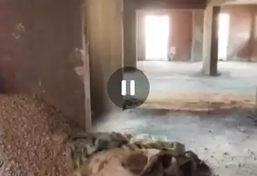 مقر إداري للإيجار - 9 غرف - بالدور 1