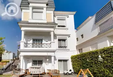 شقق للبيع - 4 غرف